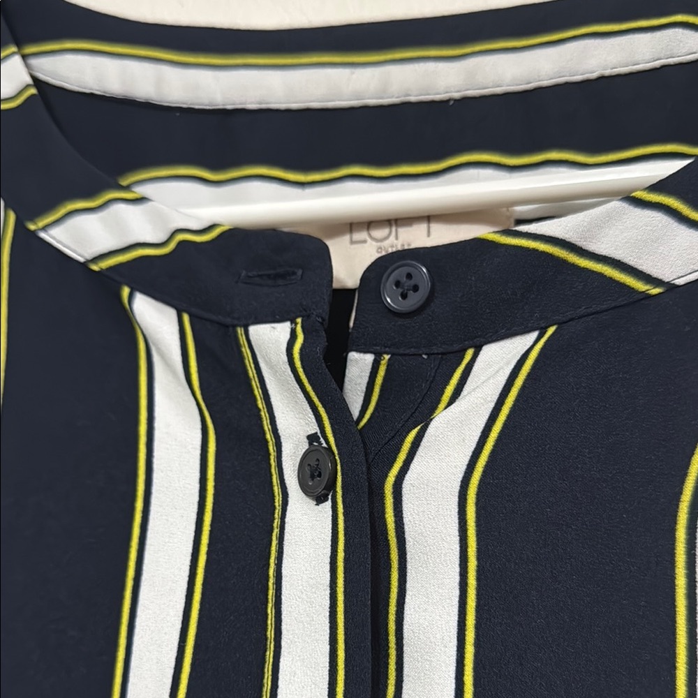 Striped Button-Up Tunic - Picture 2 of 3